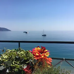 Apartment Cinqueterreblu Lungomarenostro, Monterosso al Mare